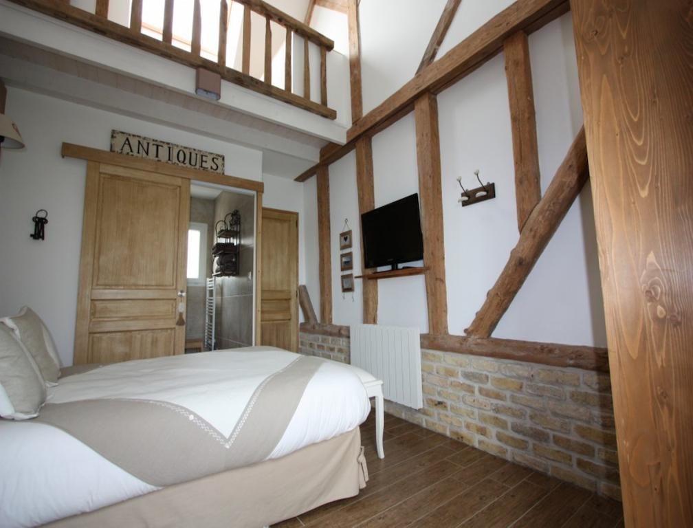 Bed and Breakfast La Haute Muraille Saint-Folquin Zimmer foto