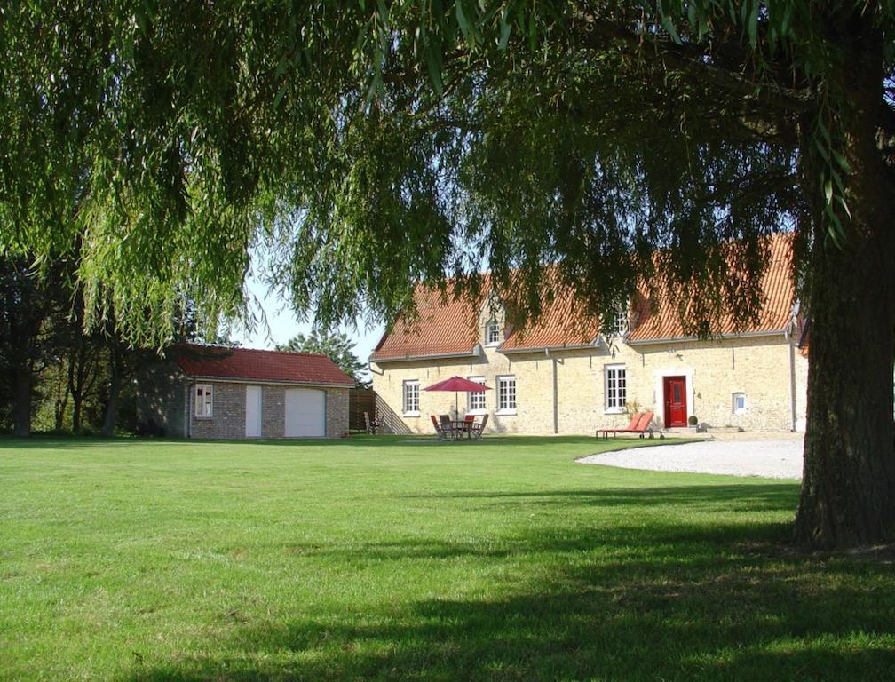 Bed and Breakfast La Haute Muraille Saint-Folquin Exterior foto